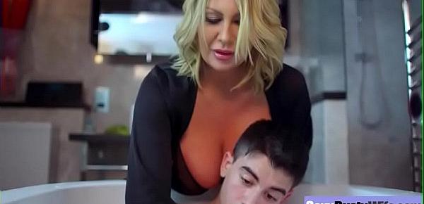  Sex Tape With Gorgeous Busty Hot Housewife (Leigh Darby) video-12